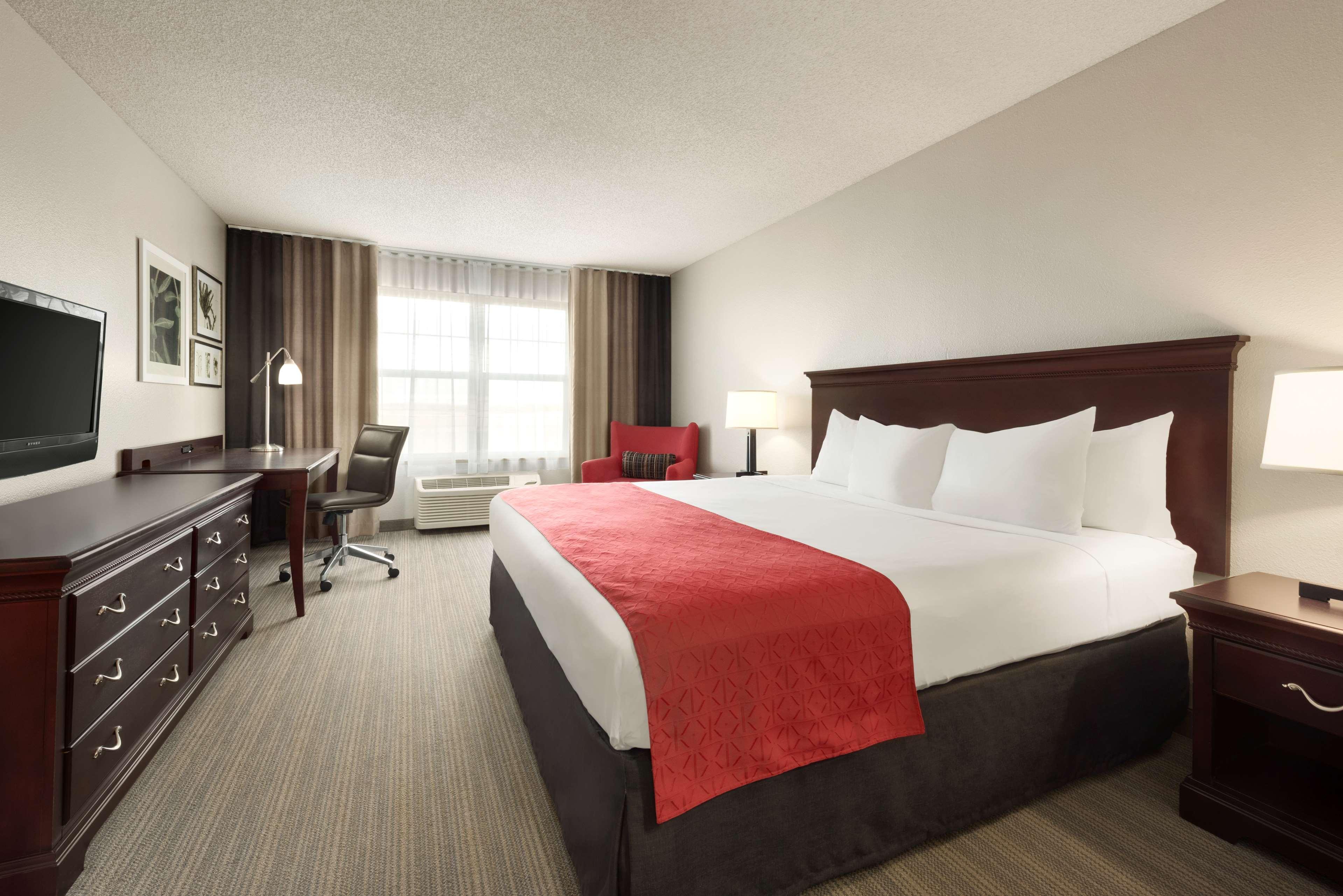 Country Inn & Suites By Radisson, Kansas City At Village West, Ks Bonner Springs ภายนอก รูปภาพ