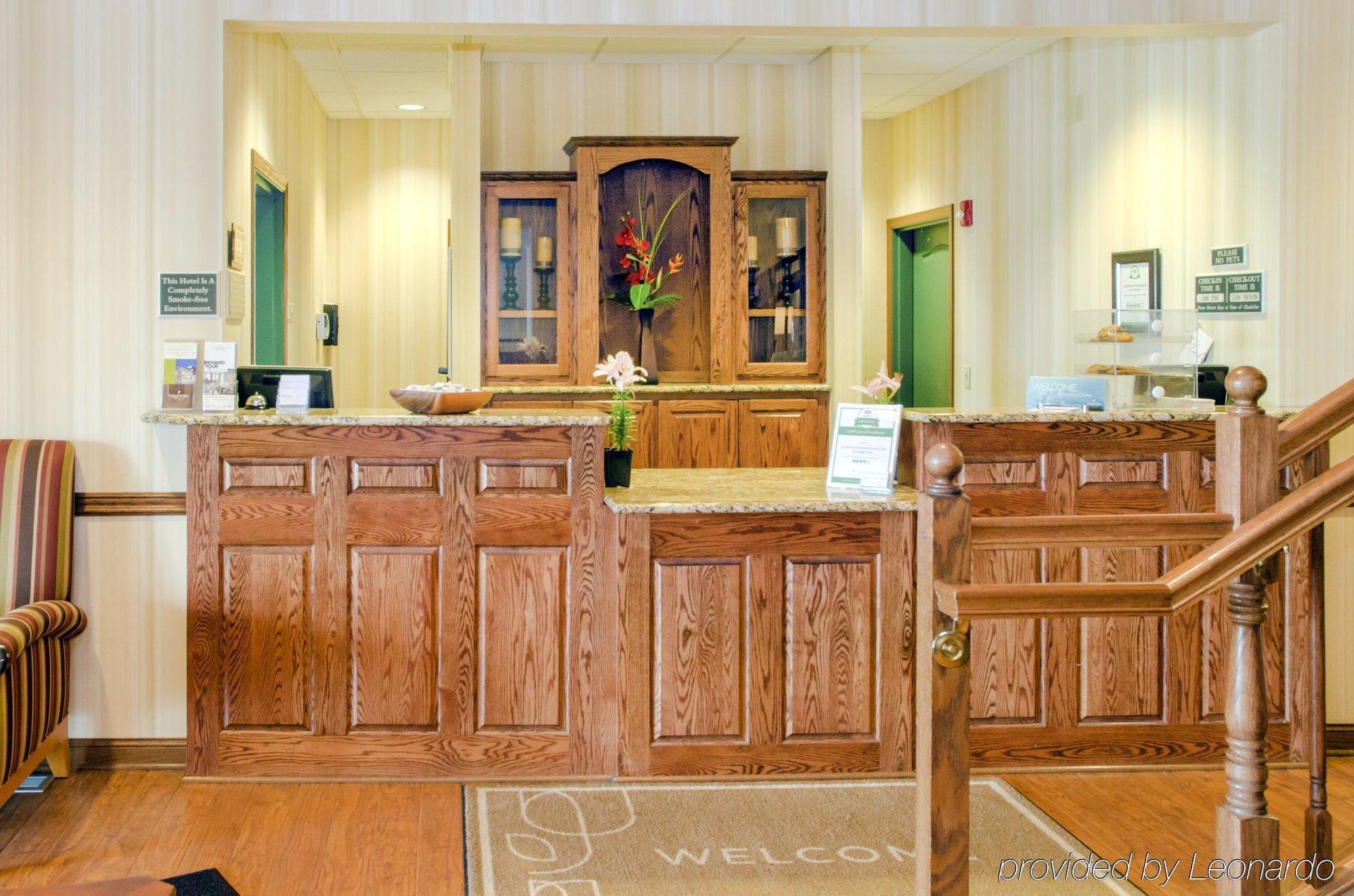 Country Inn & Suites By Radisson, Kansas City At Village West, Ks Bonner Springs ภายนอก รูปภาพ