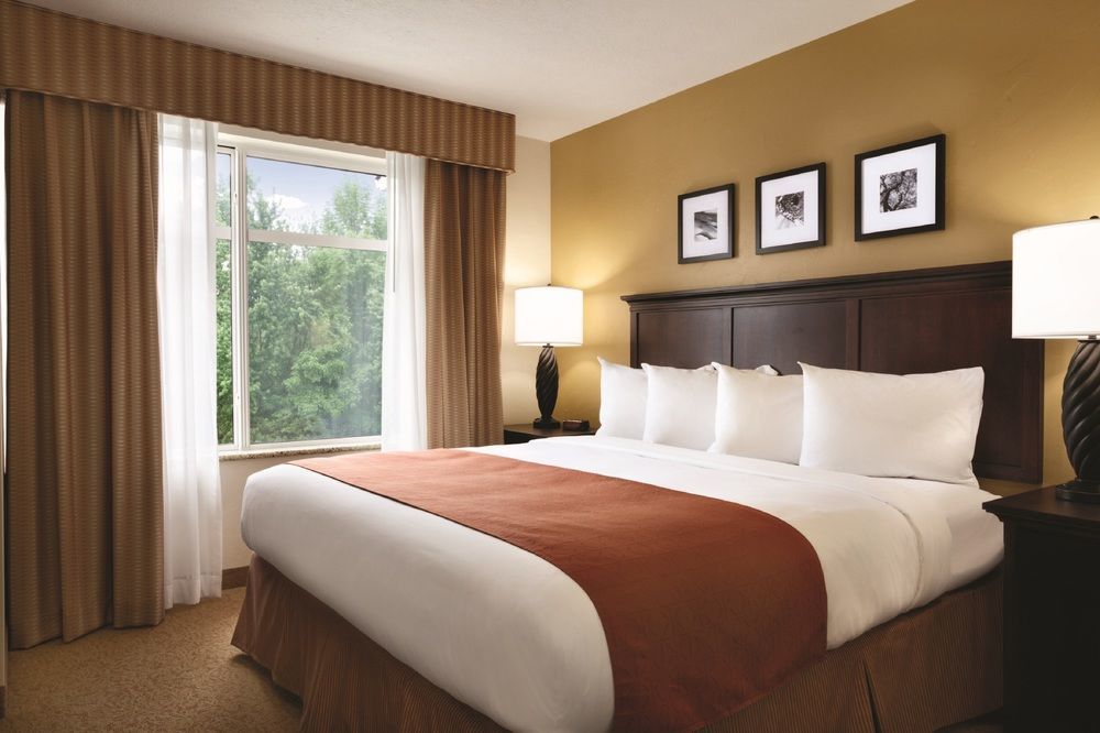 Country Inn & Suites By Radisson, Kansas City At Village West, Ks Bonner Springs ภายนอก รูปภาพ