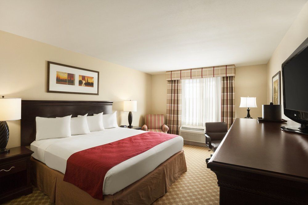 Country Inn & Suites By Radisson, Kansas City At Village West, Ks Bonner Springs ภายนอก รูปภาพ