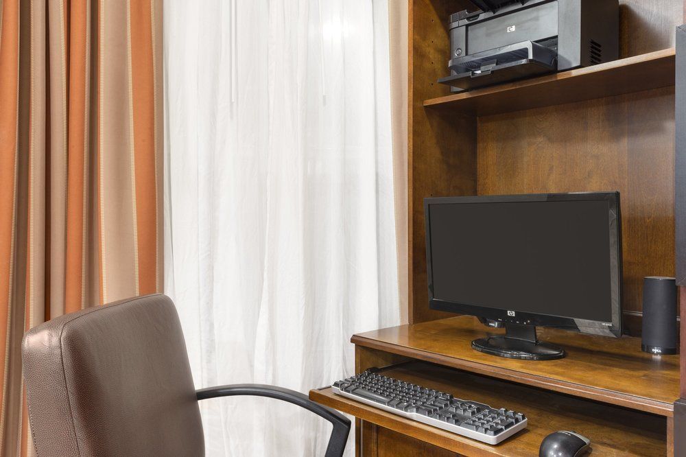 Country Inn & Suites By Radisson, Kansas City At Village West, Ks Bonner Springs ภายนอก รูปภาพ