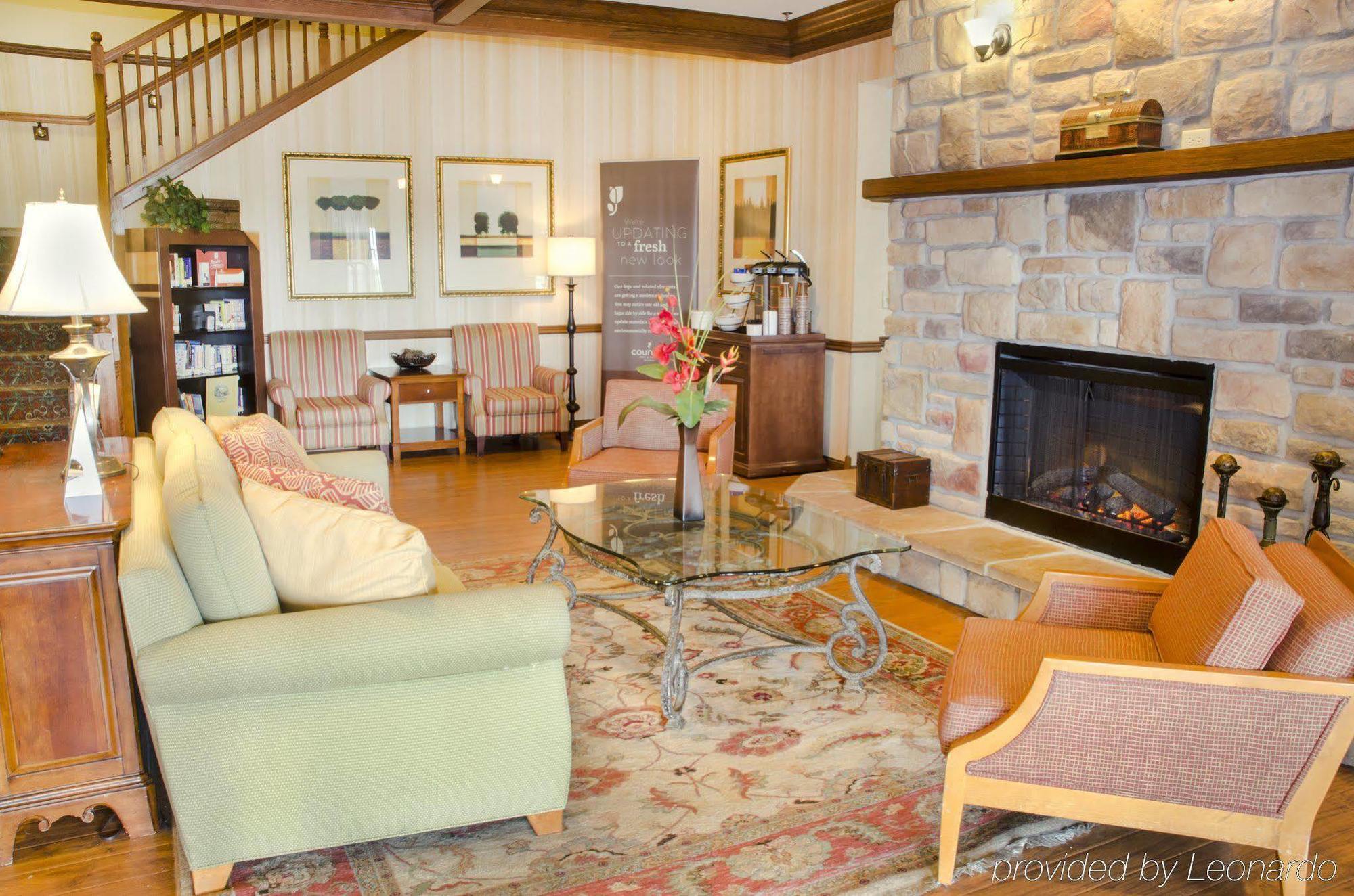 Country Inn & Suites By Radisson, Kansas City At Village West, Ks Bonner Springs ภายนอก รูปภาพ